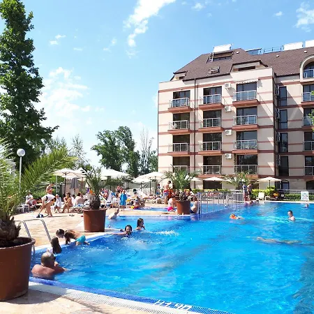 Swimming Pool View 公寓
