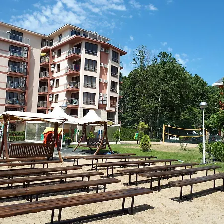 Апартамент Swimming Pool View Слънчев бряг