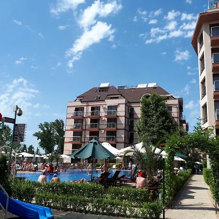 Swimming Pool View 公寓